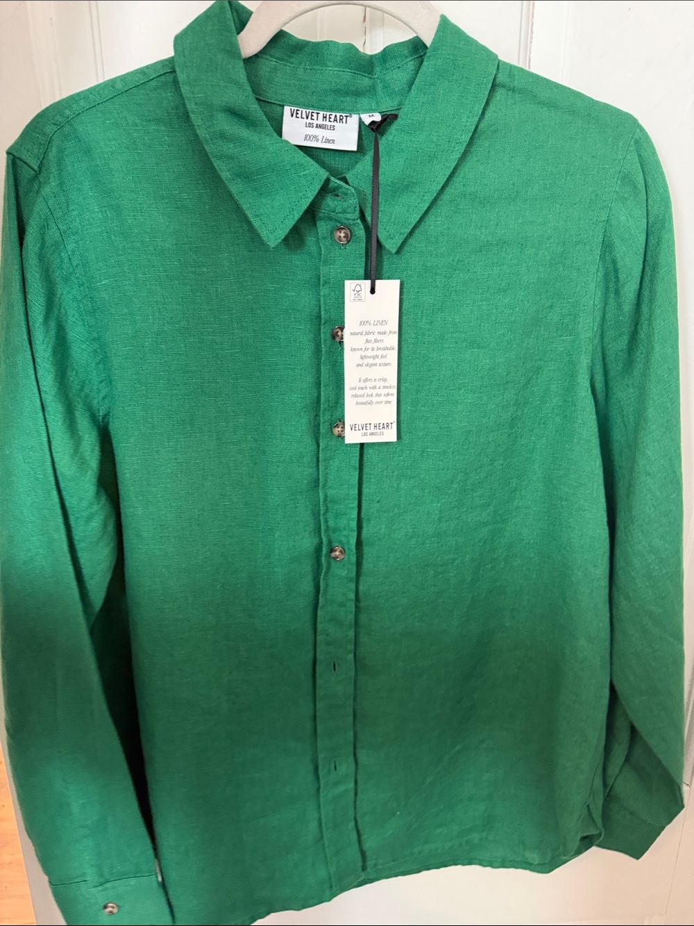 New Velvet Heart Linen Emerald Green Button-Down Shirt
